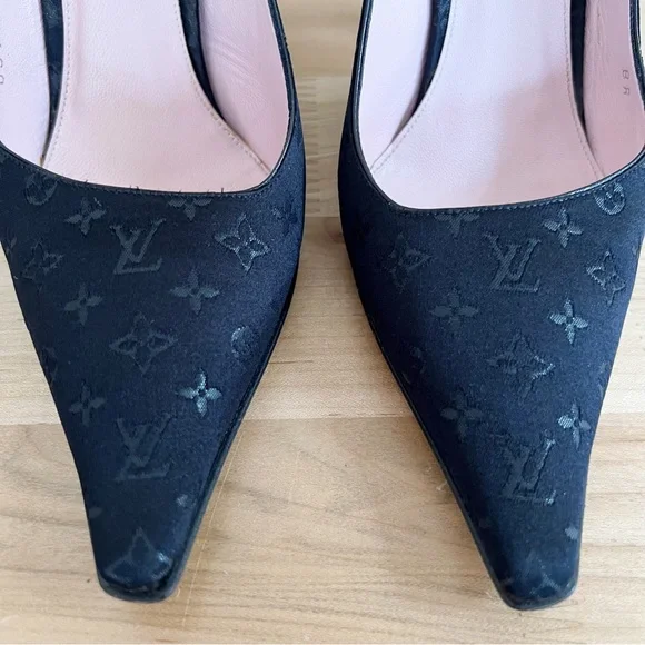 Louis Vuitton Slingback Pumps - Picture 4 of 11